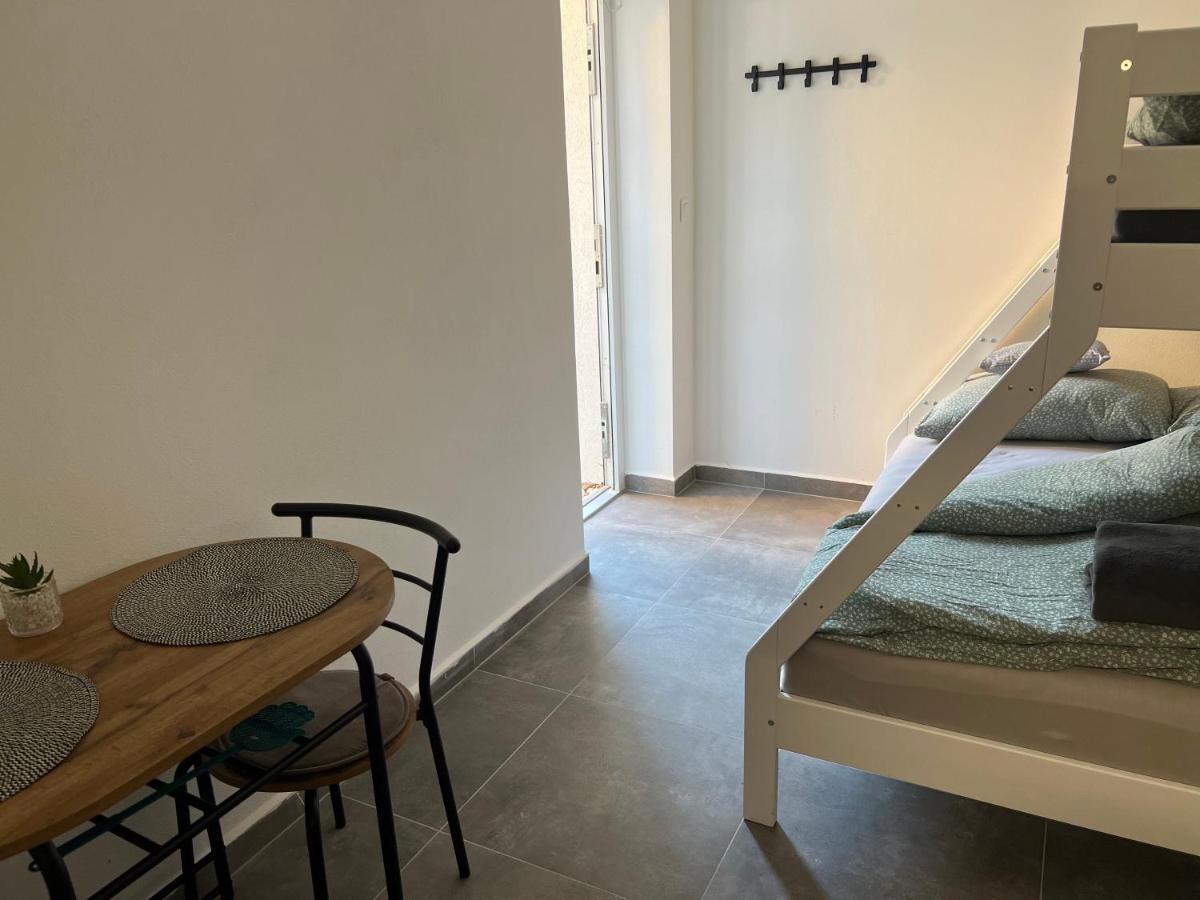 Hobiti Apartman - Bilbo Cerna v Posumavi Luaran gambar